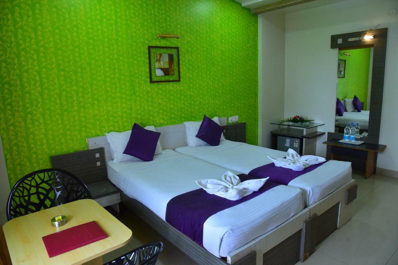 Palette - Spring Hills Resort Pirangut Exterior photo
