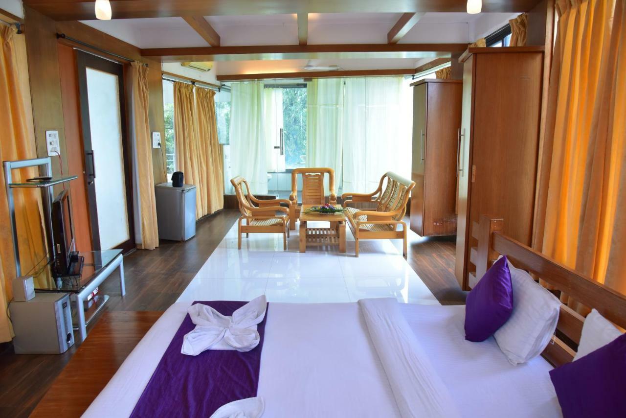 Palette - Spring Hills Resort Pirangut Exterior photo